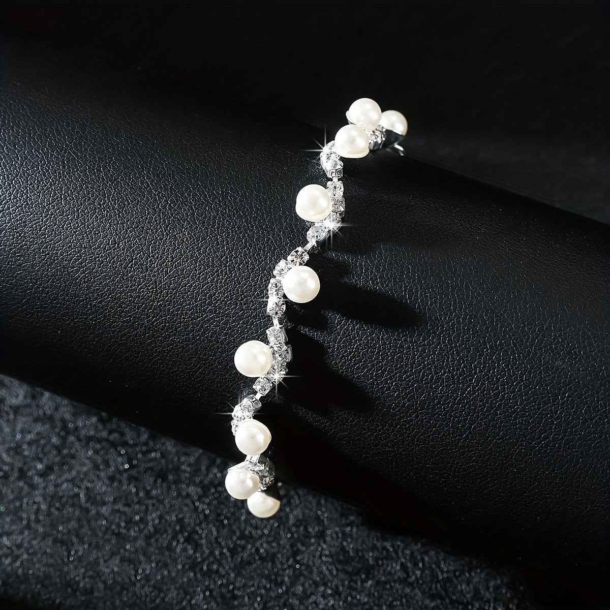 Braccialetto Donna a Forma di Onda - Perle di Imitazione e Strass Elegante - Eleganza digitale