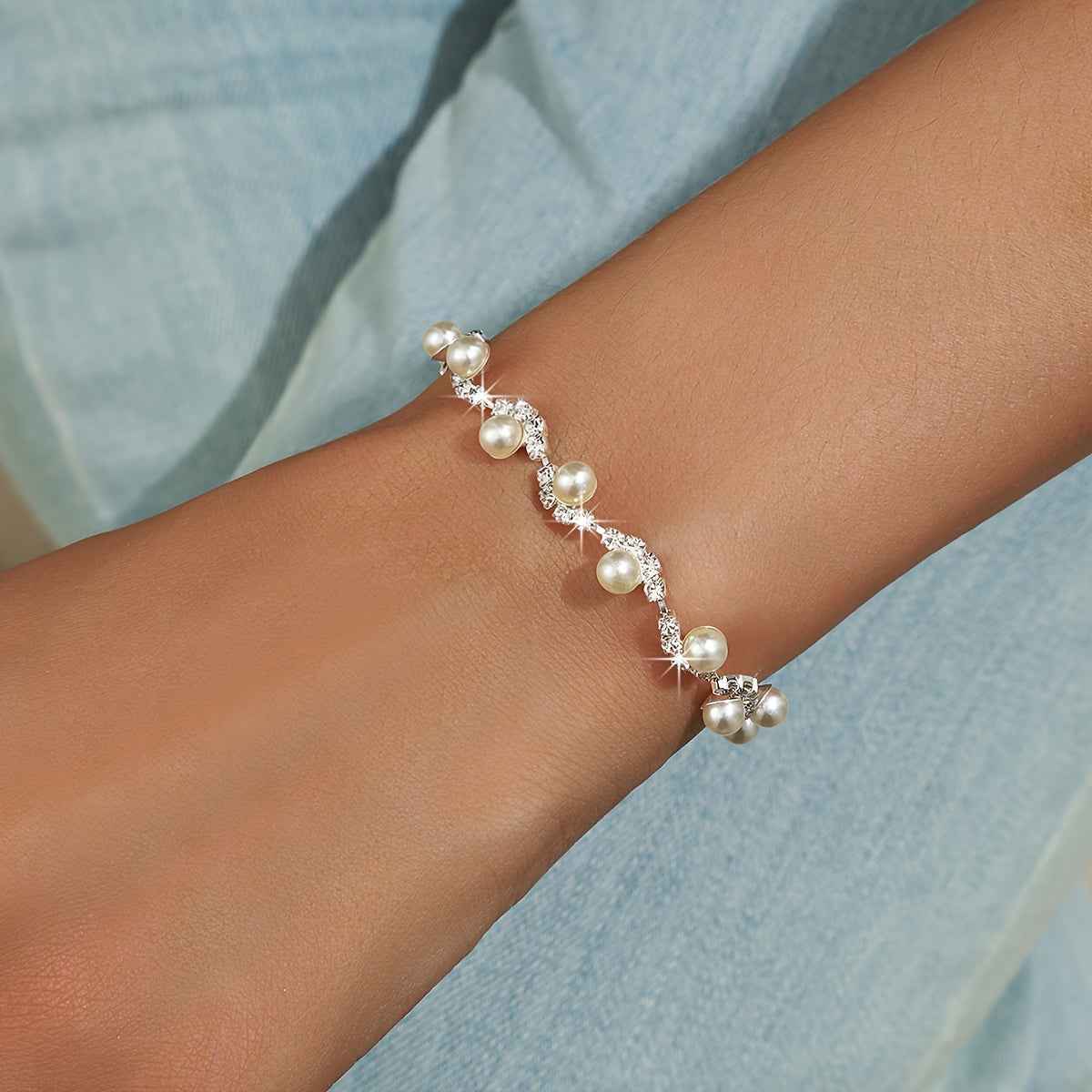 Braccialetto Donna a Forma di Onda - Perle di Imitazione e Strass Elegante - Eleganza digitale