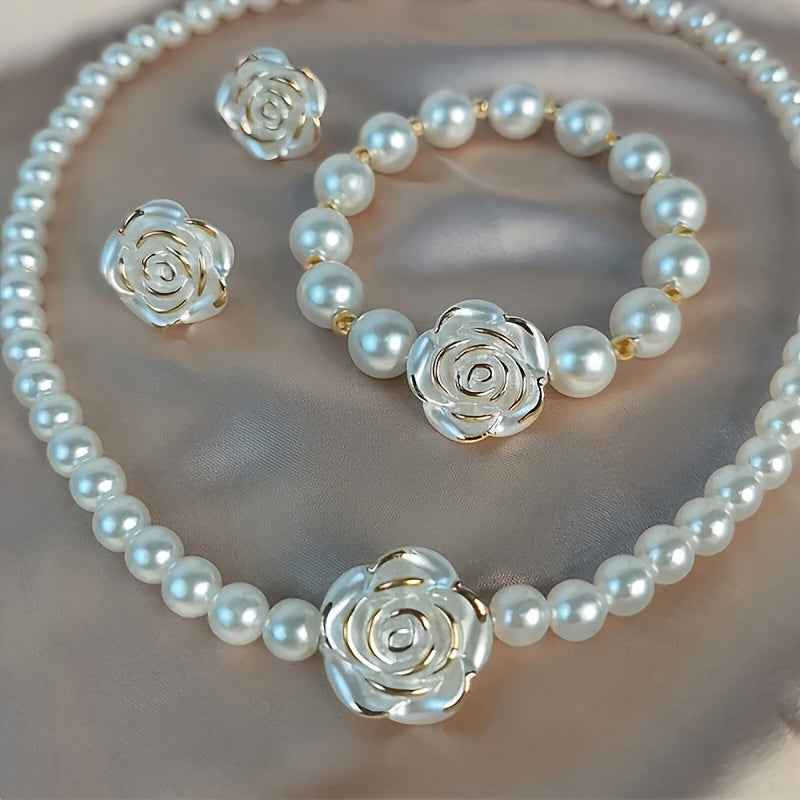 Set Gioielli Francesi 4 Pezzi - Perle di Imitazione con Fiori Bianchi Delicati - Eleganza digitale