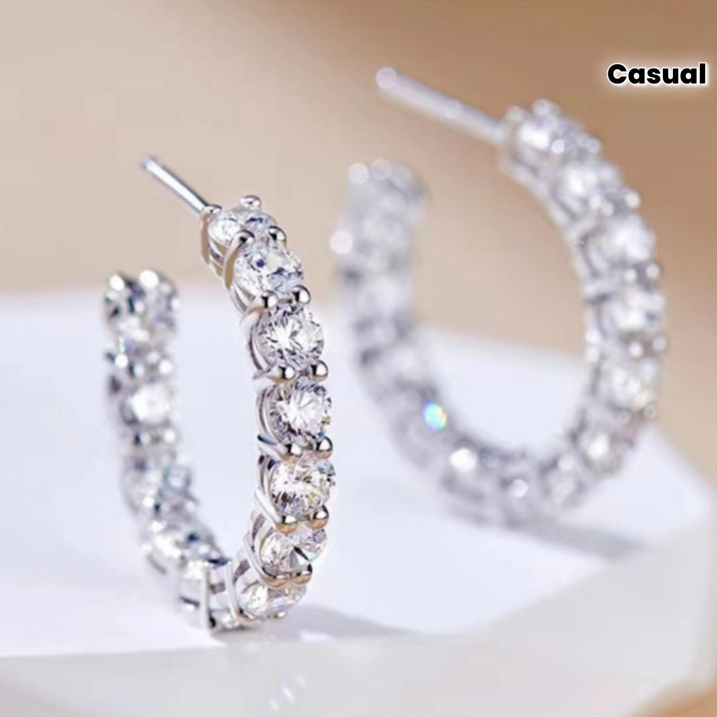 Orecchini Circolari Eleganti e Semplici Per Donne